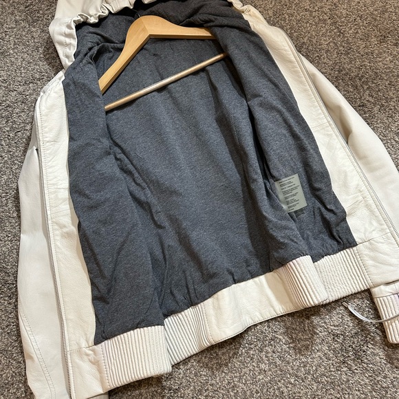 Wilson's Genuine White Leather Hoodie Jacket Woman's Size Large Zipper Front - Picture 9 of 16